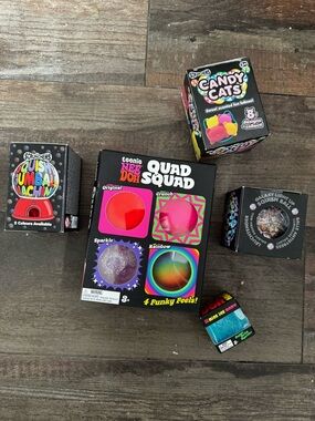 Quad Squad Squish Toy Set - Pink & Rainbow